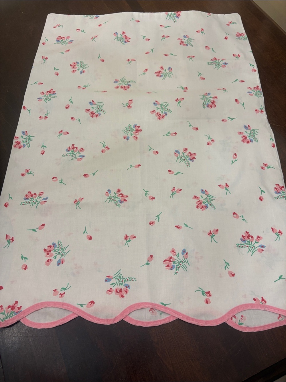 2 Pink Trim Cotton Pillowcase with pink roses - Picture 4 of 7